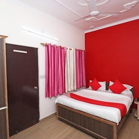 โอโย 27750 ภัควาติ เรซิเดนซี Hotel Mirzapur ภายนอก รูปภาพ
