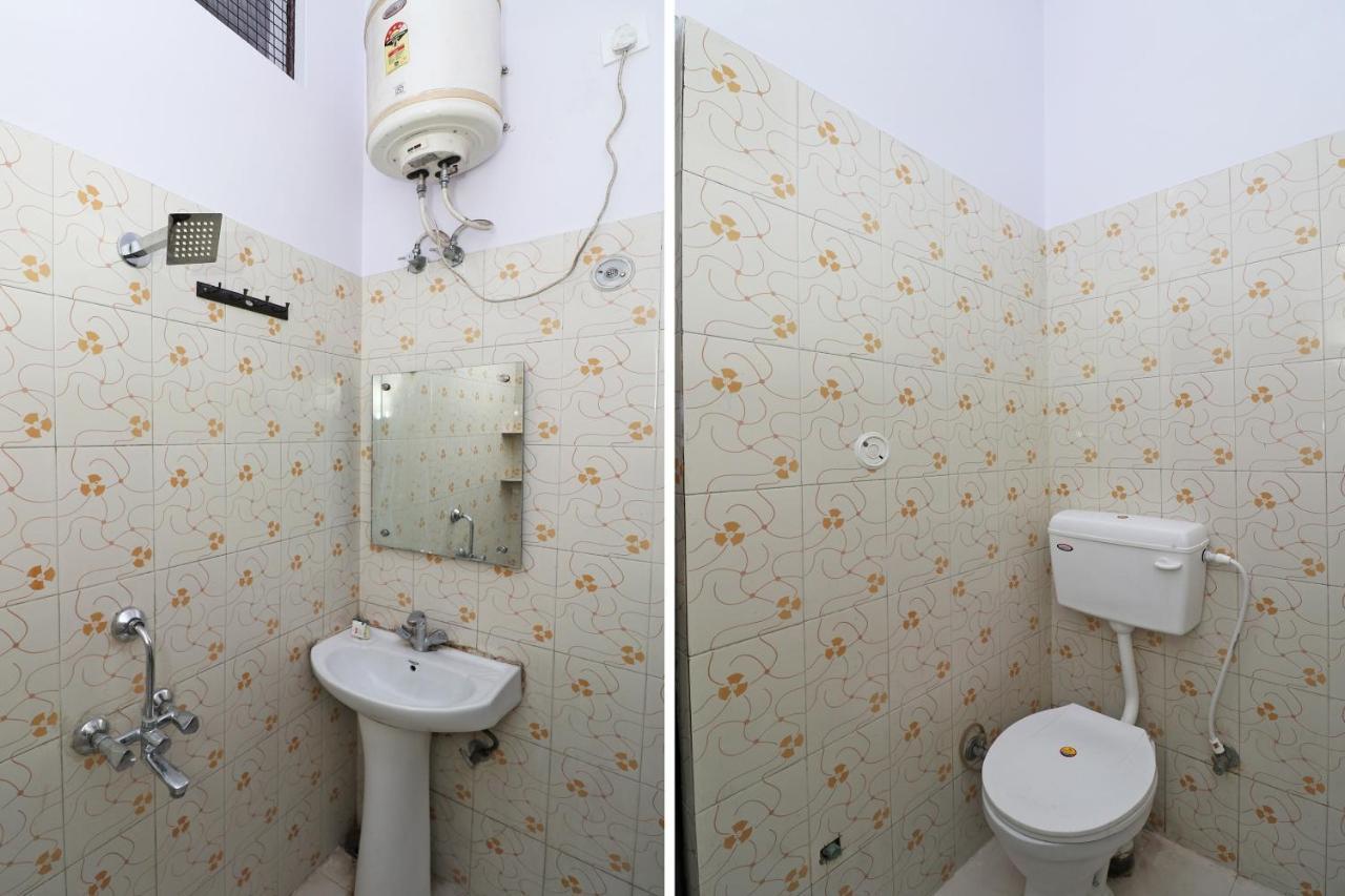 โอโย 27750 ภัควาติ เรซิเดนซี Hotel Mirzapur ภายนอก รูปภาพ