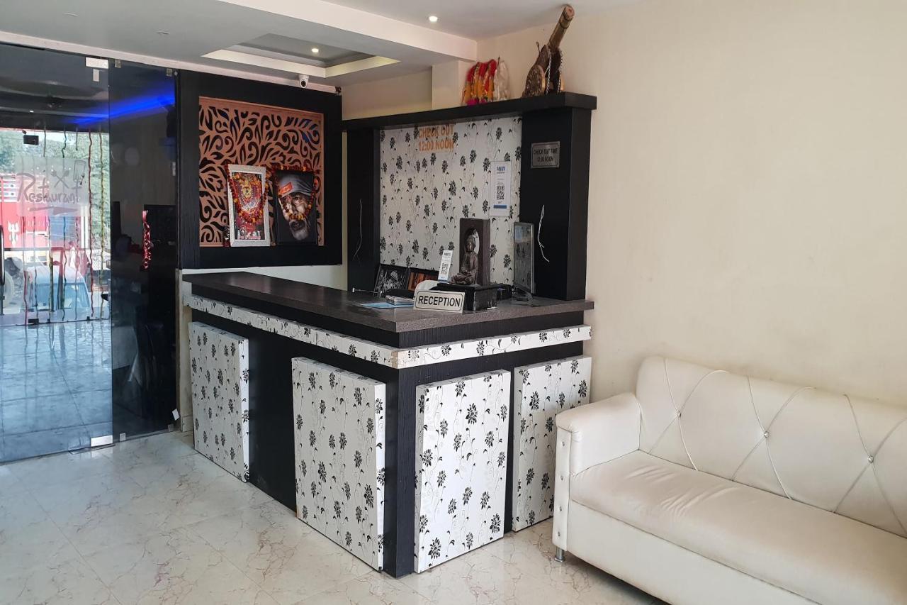 โอโย 27750 ภัควาติ เรซิเดนซี Hotel Mirzapur ภายนอก รูปภาพ