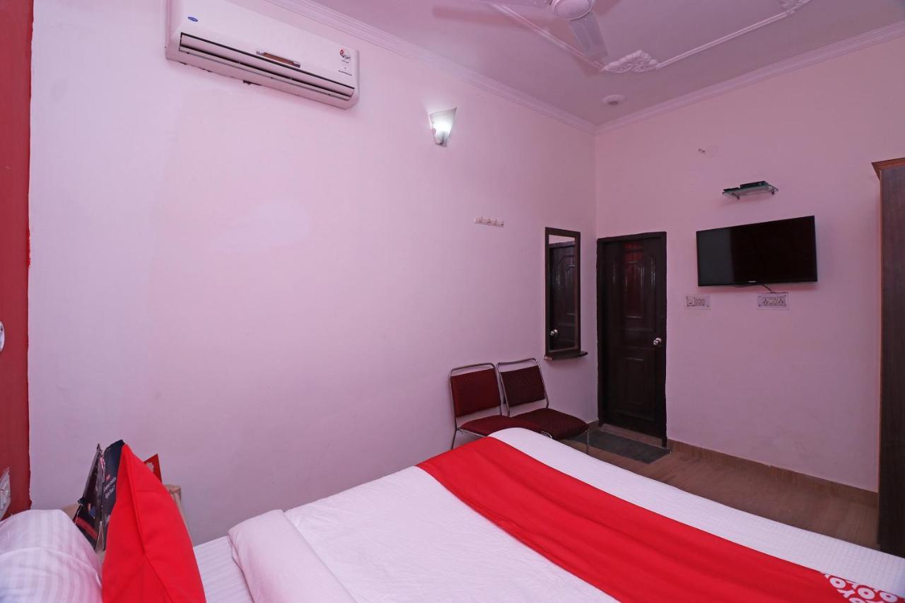 โอโย 27750 ภัควาติ เรซิเดนซี Hotel Mirzapur ภายนอก รูปภาพ