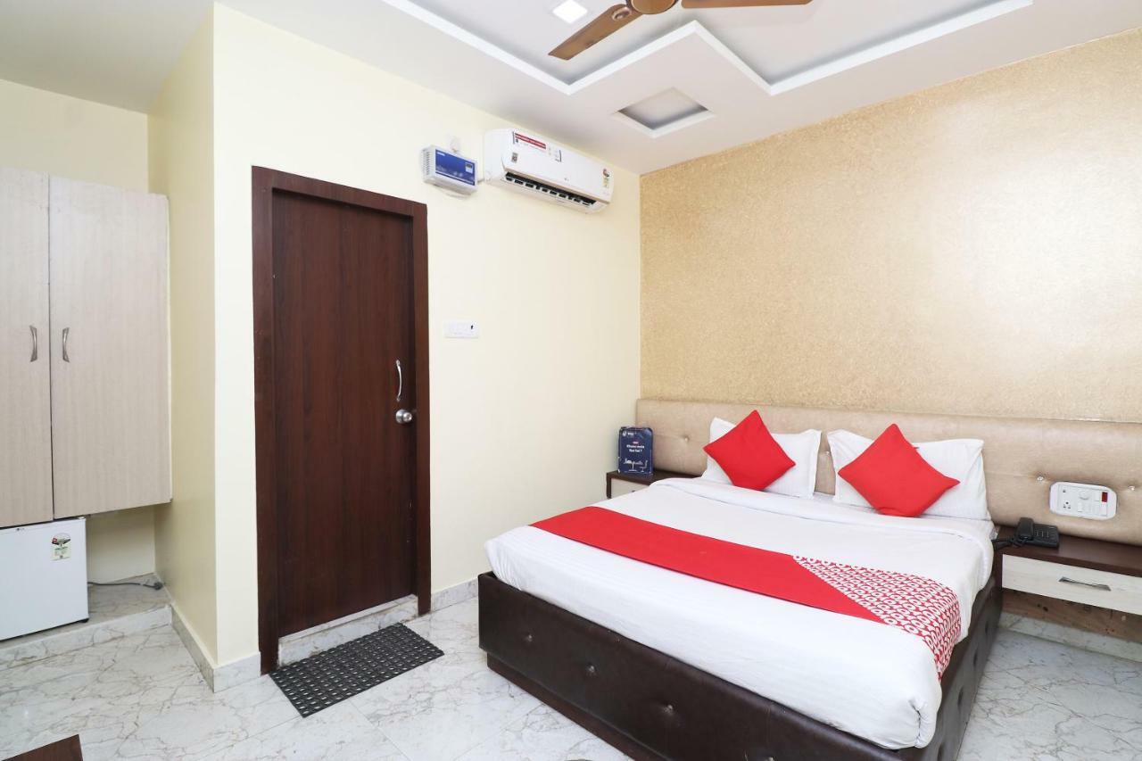 โอโย 27750 ภัควาติ เรซิเดนซี Hotel Mirzapur ภายนอก รูปภาพ